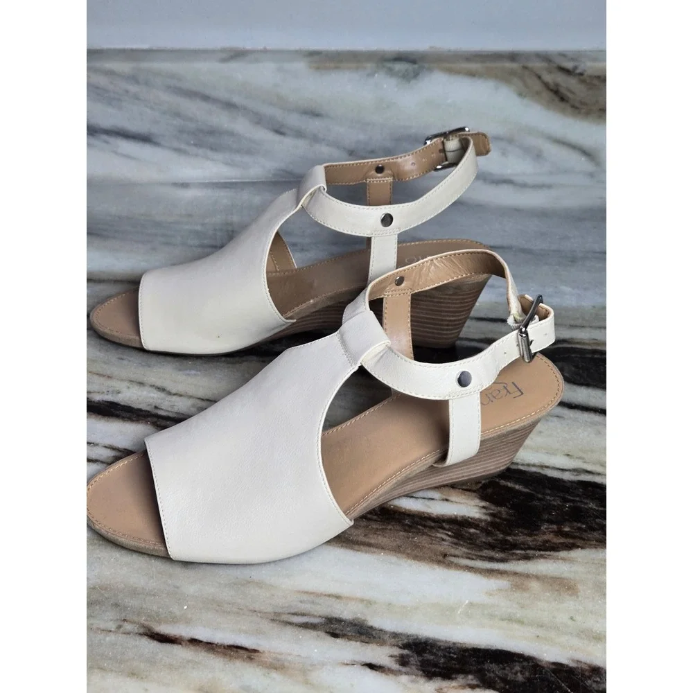 Franco Sarto Annika Cream Leather Low Wedge‎ Sandals Mens 10M Ivory Buckle Strap